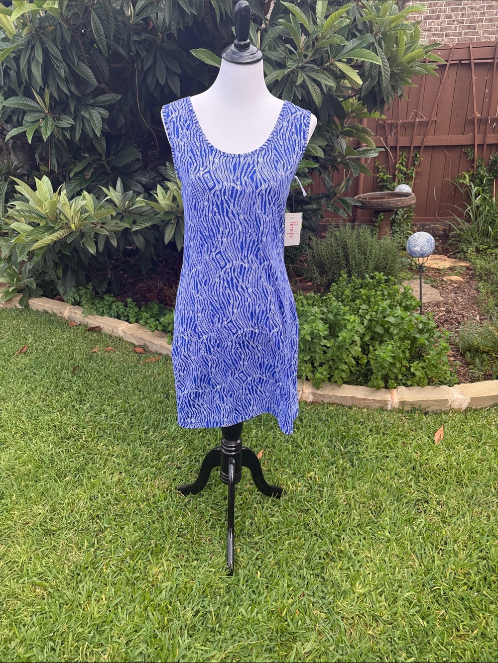 Blue Sleeveless Printed Shift Dress